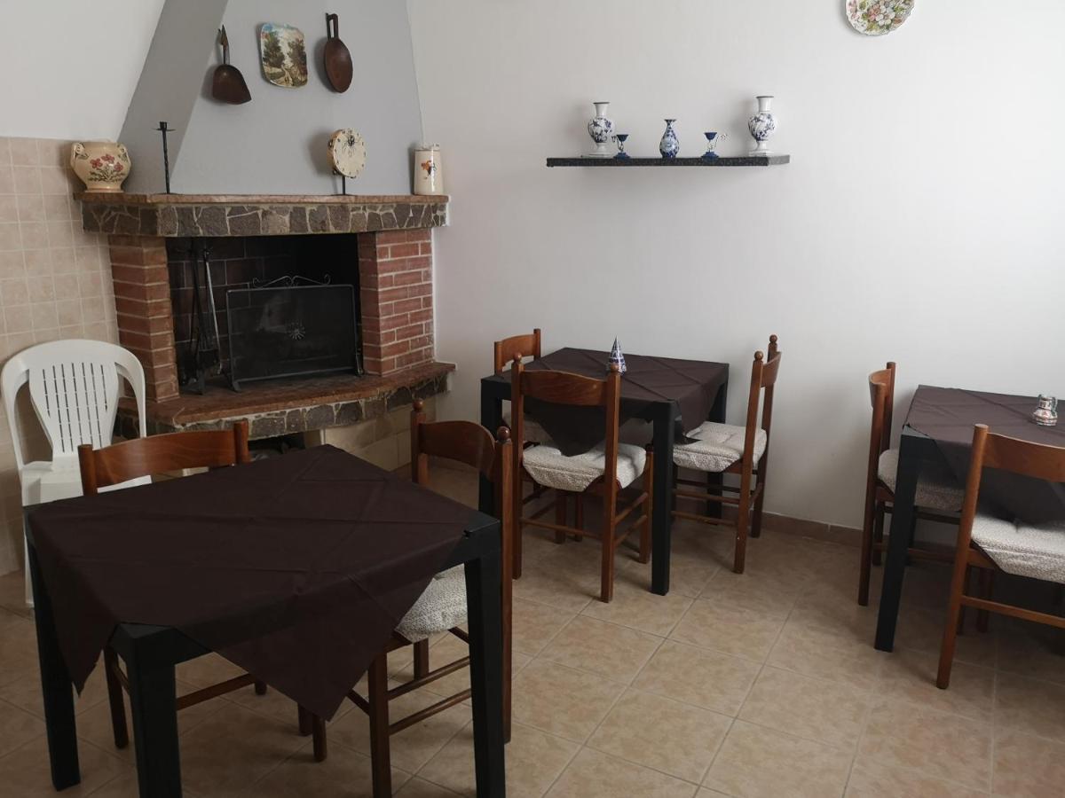B&B Angolo Magico ปาราบิตา ภายนอก รูปภาพ