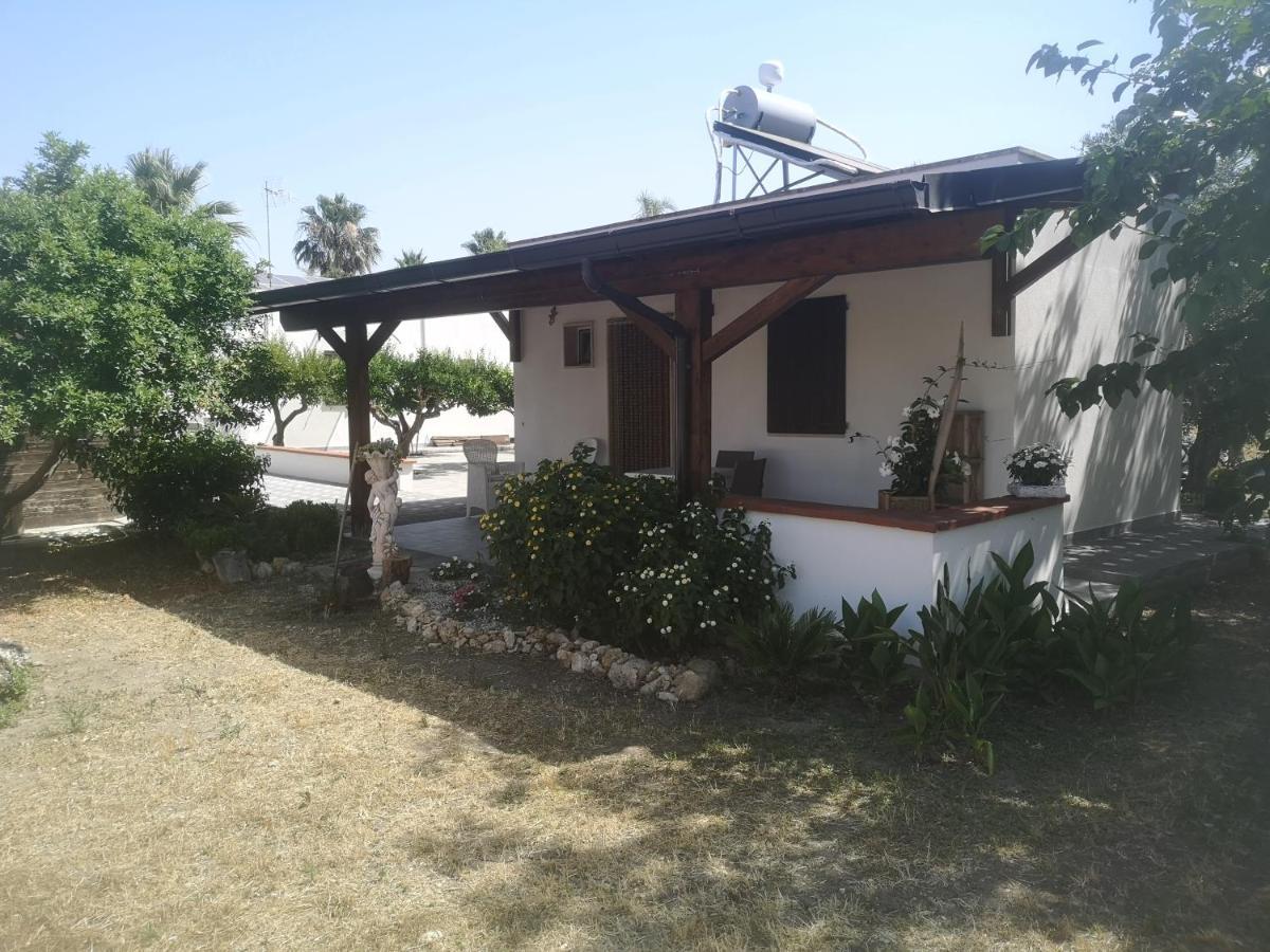 B&B Angolo Magico ปาราบิตา ภายนอก รูปภาพ