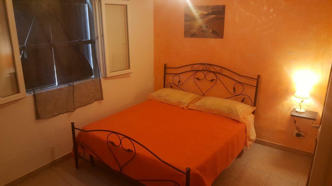B&B Angolo Magico ปาราบิตา ภายนอก รูปภาพ
